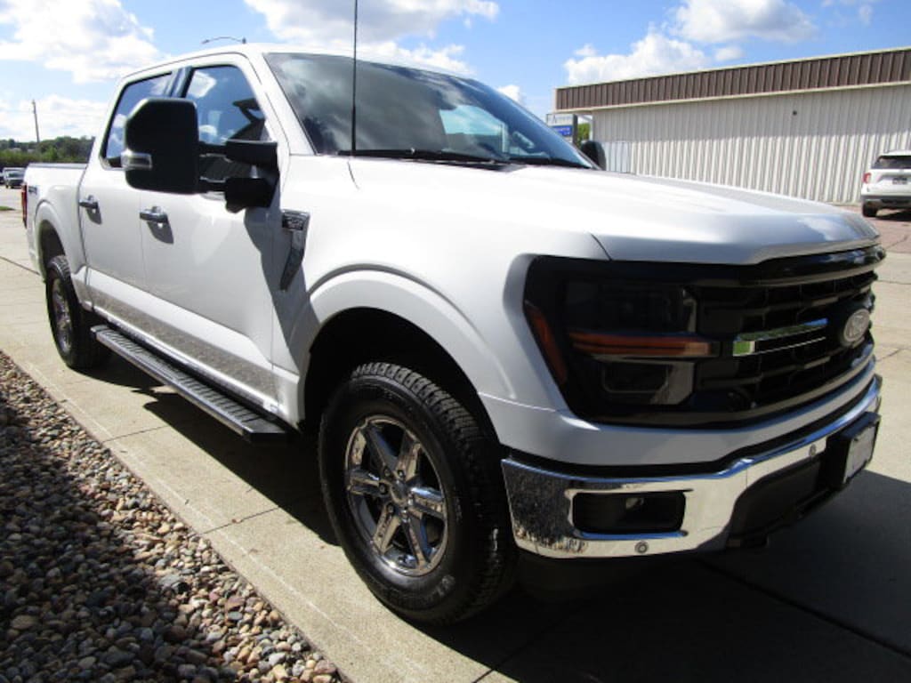 New 2025 Ford F-150 XLT Truck SuperCrew Cab
