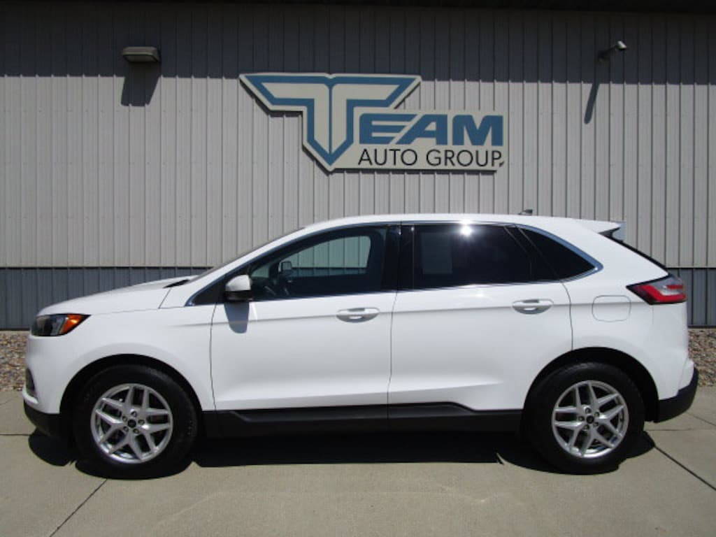 Used 2024 Ford Edge SUV