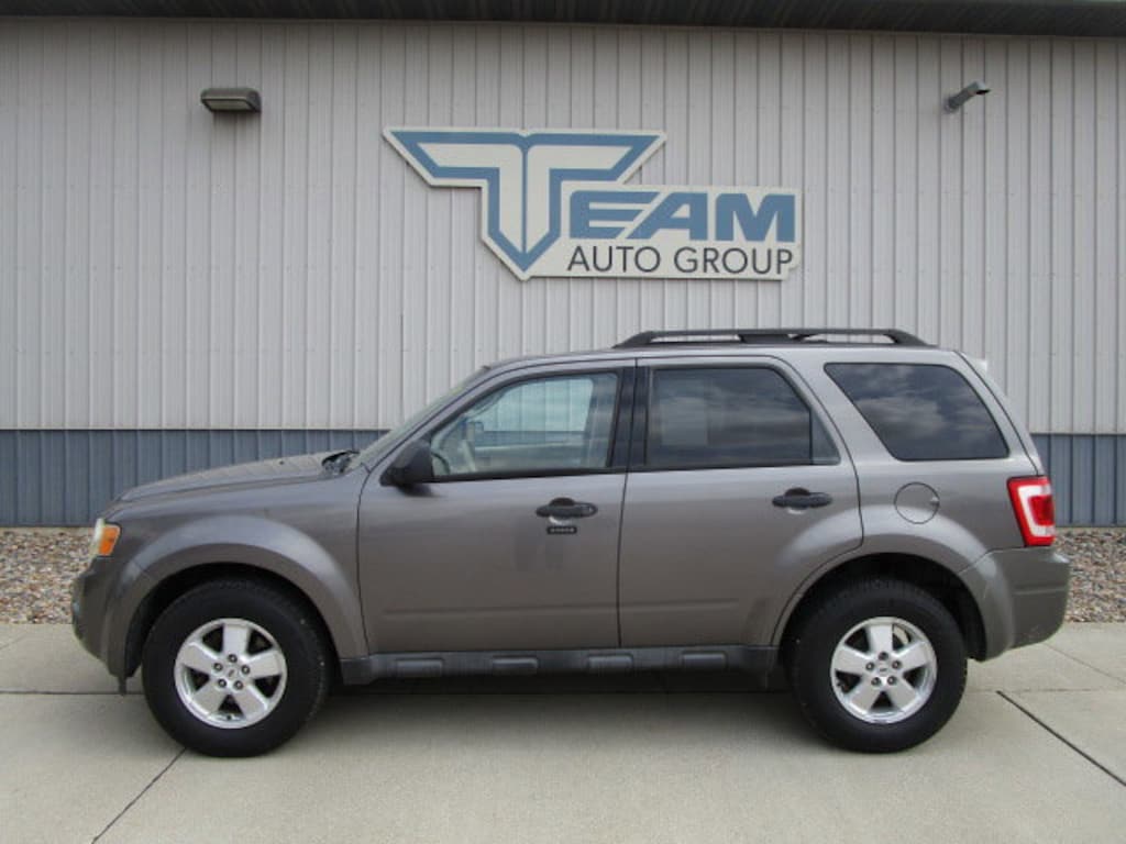 Used 2010 Ford Escape XLT SUV