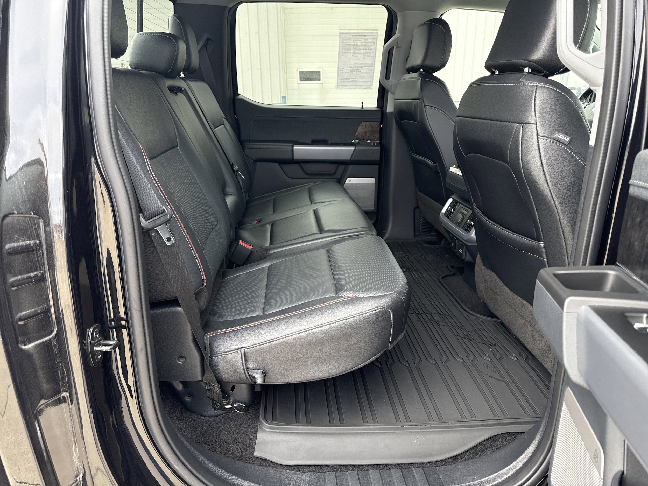 2023 Ford F-150 Lariat - Photo 25