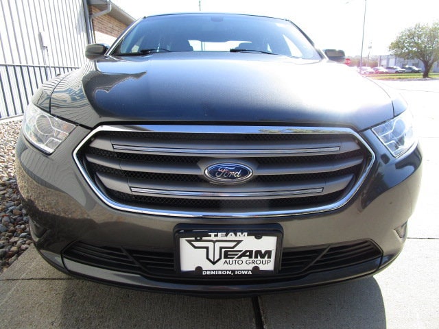 Used 2018 Ford Taurus SEL with VIN 1FAHP2E82JG127906 for sale in Denison, IA