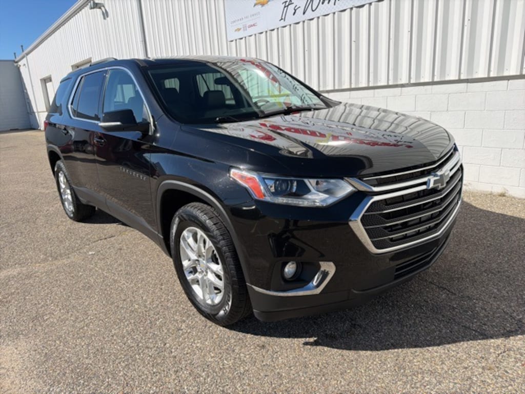 Used 2021 Chevrolet Traverse LT Leather SUV