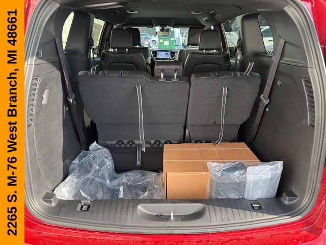 2026 Chrysler Voyager LX - Photo 32