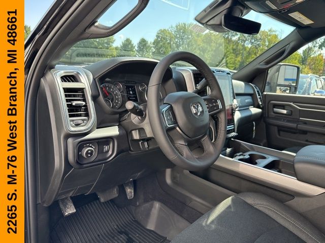2026 RAM 2500 Big Horn - Photo 13