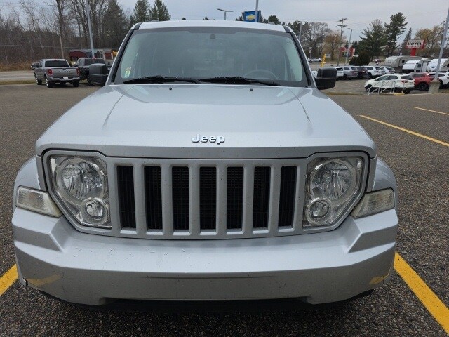 2012 Jeep Liberty Sport photo 3