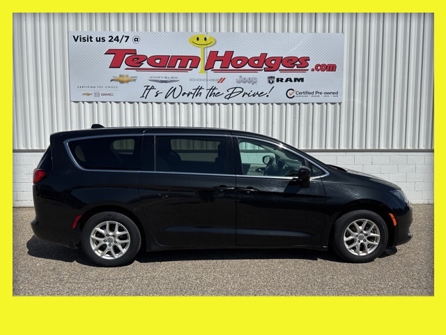 2017 Chrysler Pacifica Van 