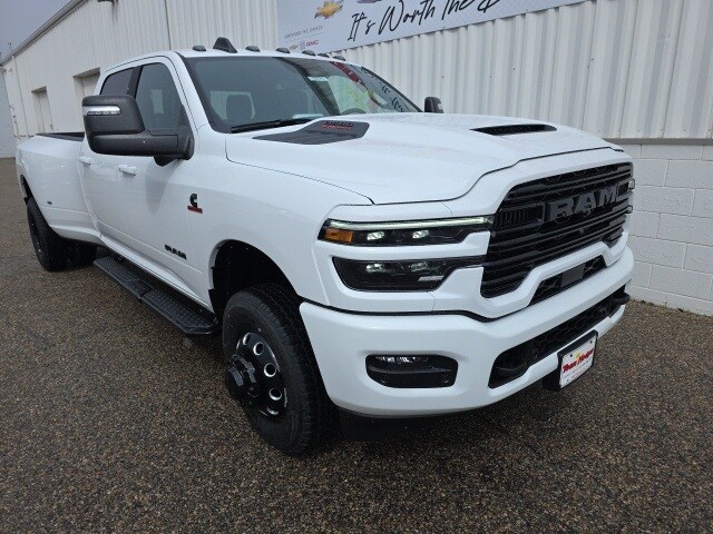 2025 Ram 3500 Laramie photo 3