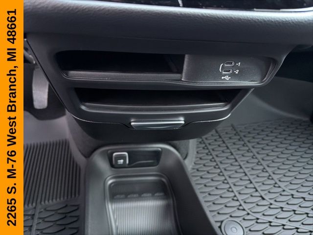 2026 Chrysler Voyager LX - Photo 19