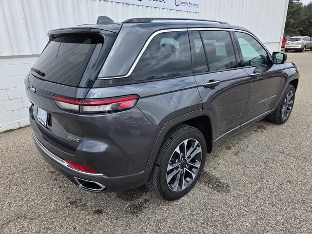2022 Jeep Cherokee Overland 4xe photo 2