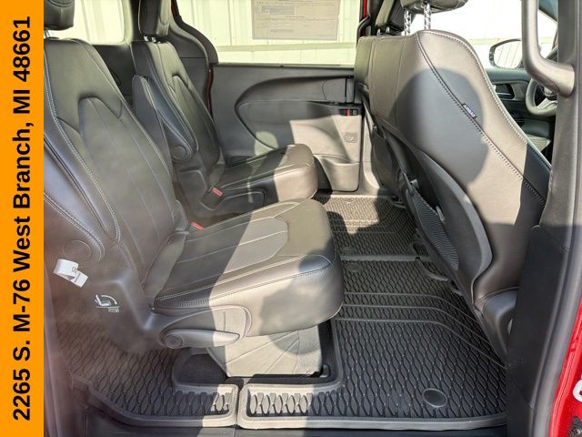 2026 Chrysler Voyager LX - Photo 34