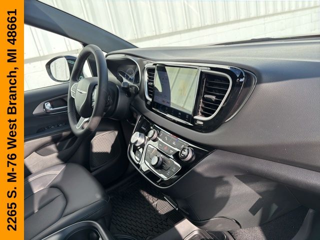 2026 Chrysler Voyager LX - Photo 38