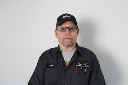 Staff member Joe Ranger from ID_dd781132e3f5