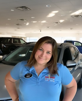 Staff member Lesley Murchie from ID_756d37c89ec6