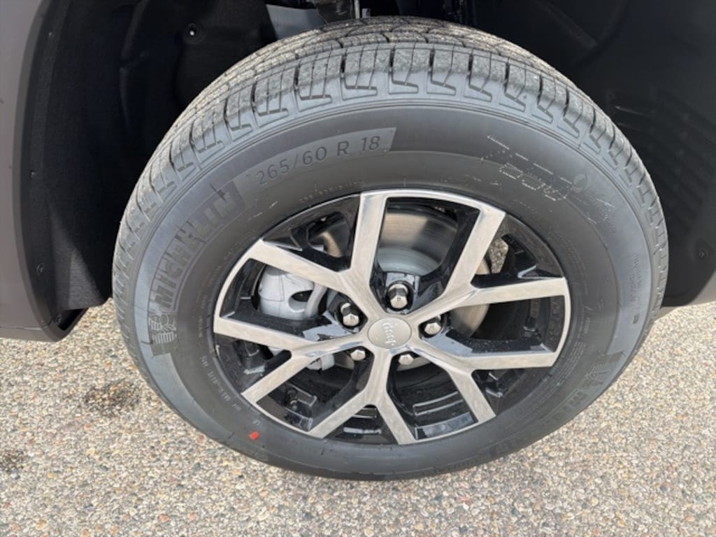 New 2025 Jeep Grand Cherokee LIMITED 4X4 Sport Utility