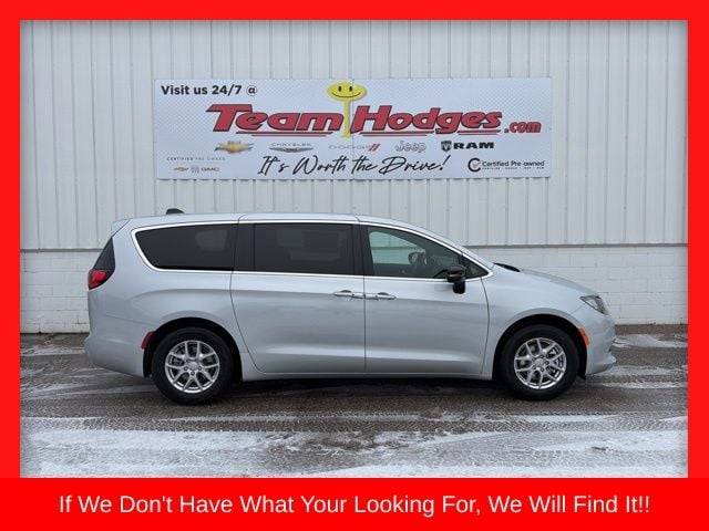 2026 Chrysler Voyager LX