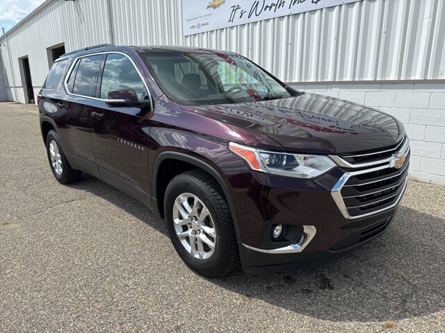 2019 Chevrolet Traverse Cloth 1LT photo 2