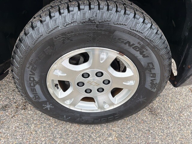 2003 Chevrolet Avalanche Base photo 3