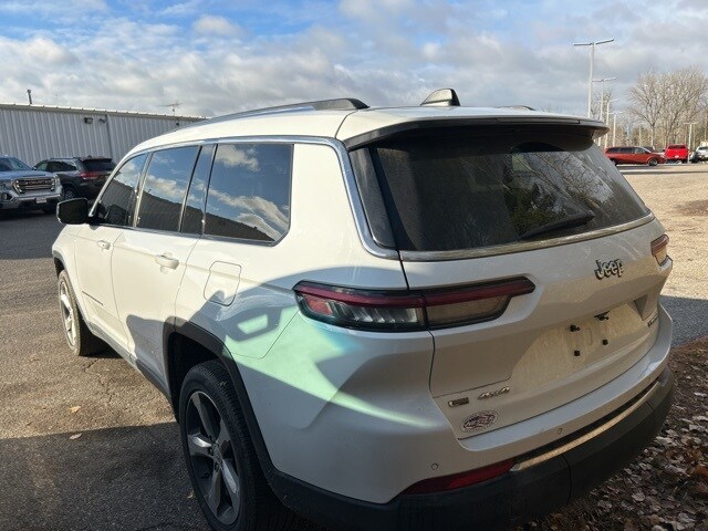 2022 Jeep Grand Cherokee Limited photo 3