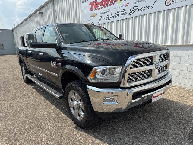 2016 Ram 3500 Laramie photo 2