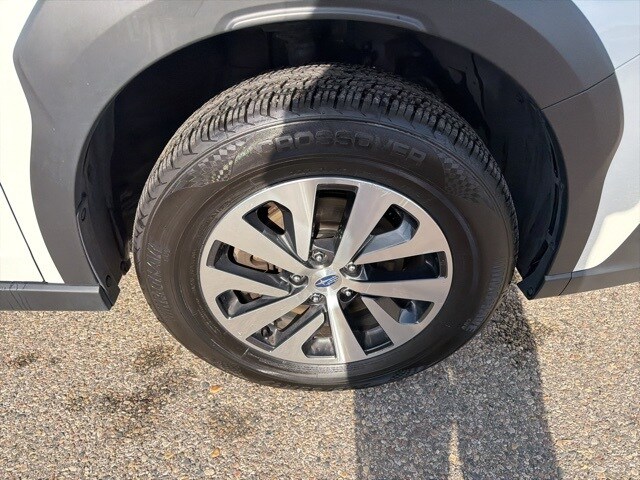 2024 Subaru Outback Premium photo 2