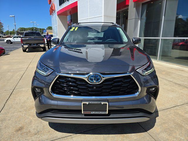 2021 Toyota Highlander Hybrid Platinum photo 2