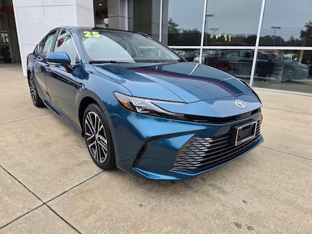 2025 Toyota Camry XLE Sedan
