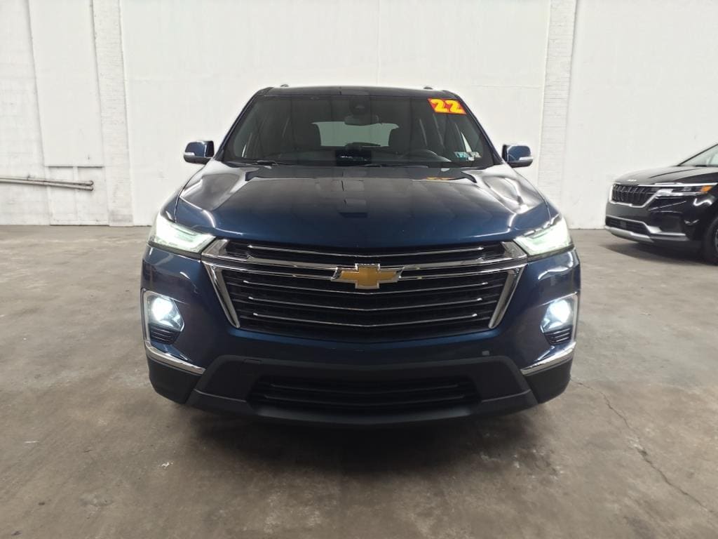 Used 2022 Chevrolet Traverse 3LT with VIN 1GNEVHKW4NJ167428 for sale in Johnstown, PA