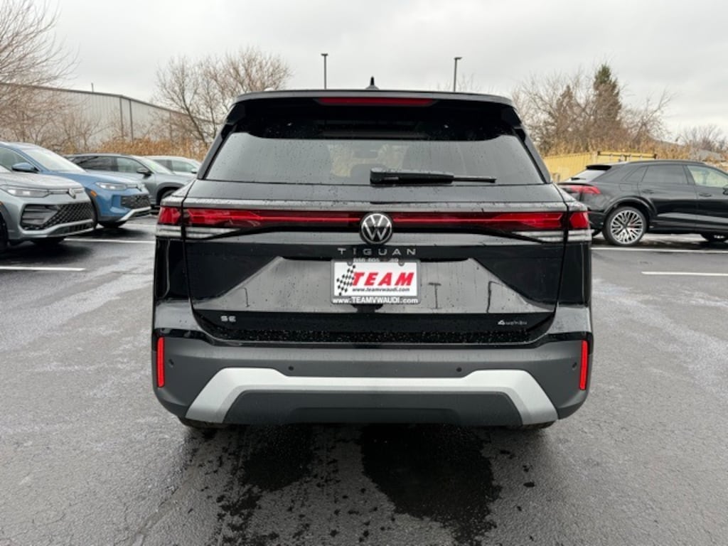 New 2026 Volkswagen Tiguan 2.0T SE SUV