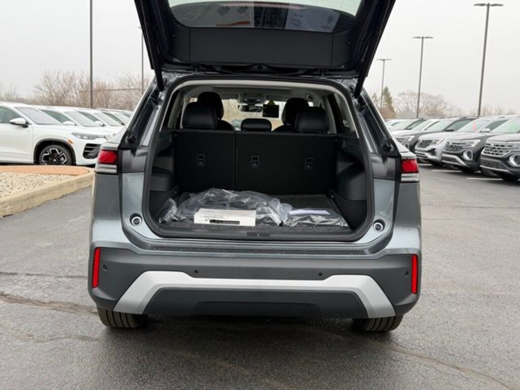 New 2026 Volkswagen Tiguan 2.0T SE SUV