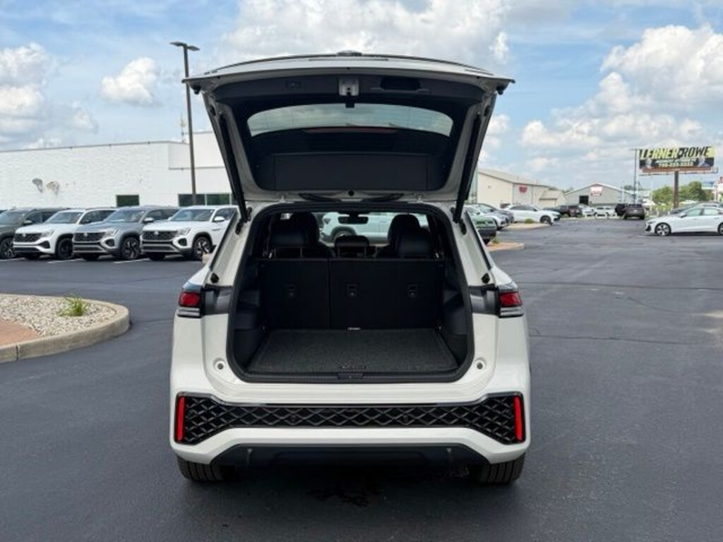 New 2026 Volkswagen Tiguan 2.0T SE R-Line Black SUV