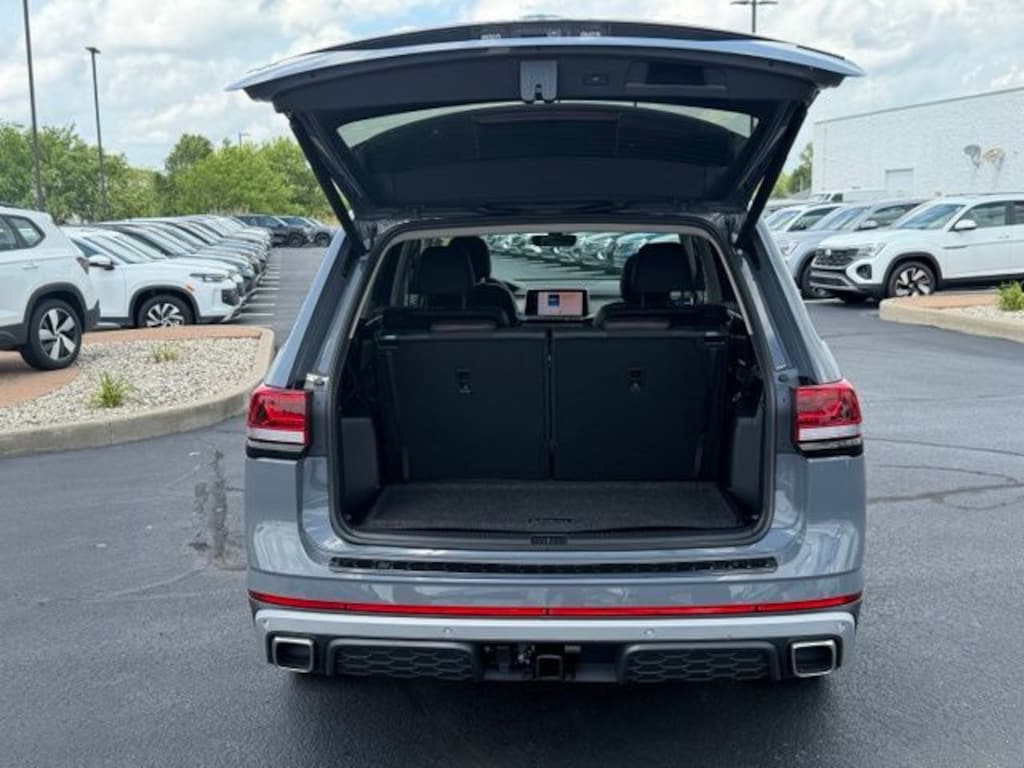 New 2026 Volkswagen Atlas 2.0T Peak Edition SUV