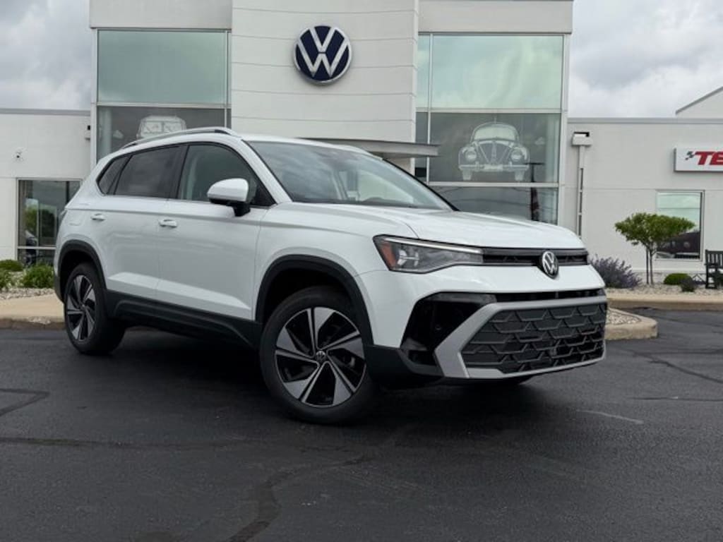 New 2026 Volkswagen Taos 1.5T SE SUV