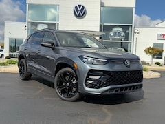 2025 Volkswagen Tiguan 2.0T SE R-Line Black SUV