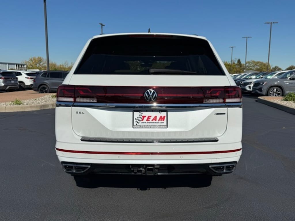 New 2026 Volkswagen Atlas 2.0T SEL Premium R-Line SUV