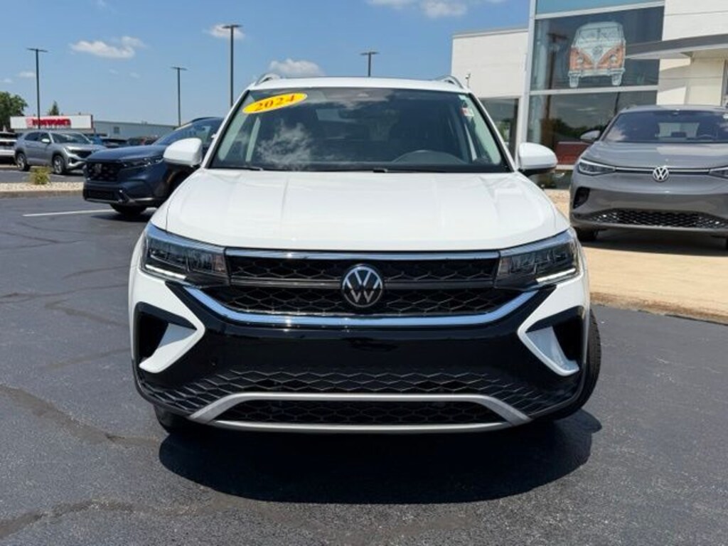Certified 2024 Volkswagen Taos 1.5T SE SUV