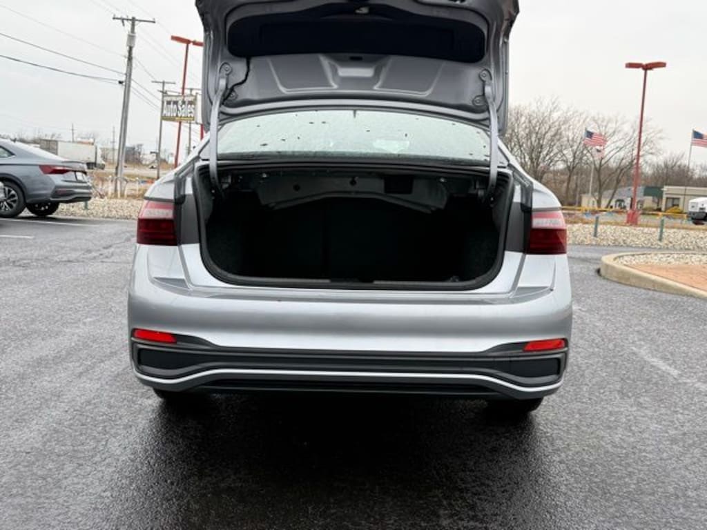 New 2026 Volkswagen Jetta 1.5T Sport Sedan