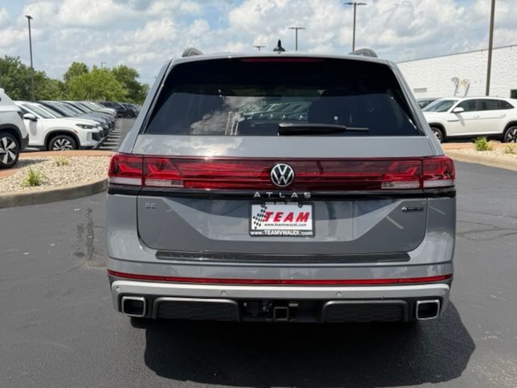 New 2026 Volkswagen Atlas 2.0T Peak Edition SUV