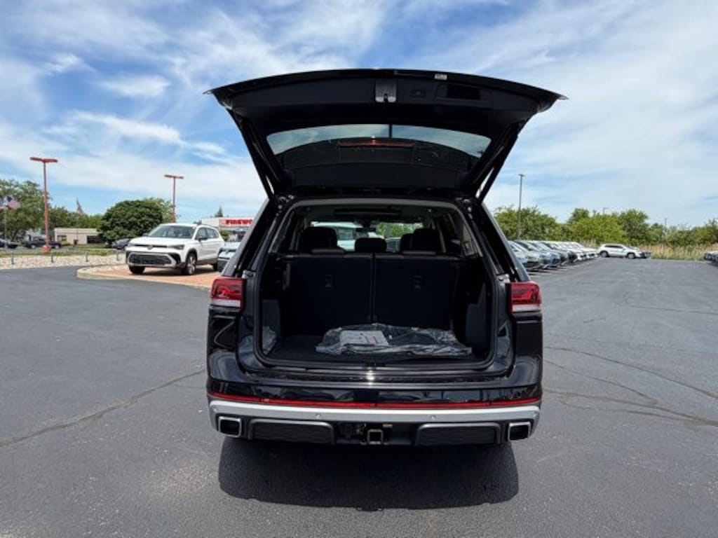 New 2026 Volkswagen Atlas 2.0T Peak Edition SUV
