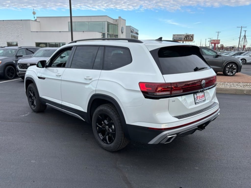New 2026 Volkswagen Atlas 2.0T Peak Edition SUV
