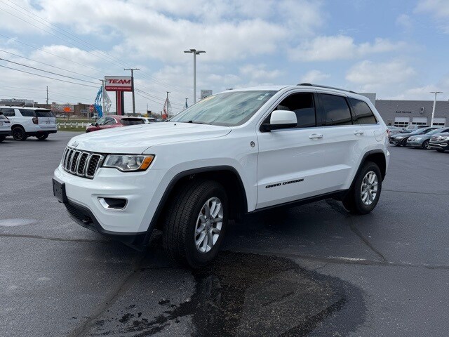 2021 Jeep Grand Cherokee Laredo E photo 3