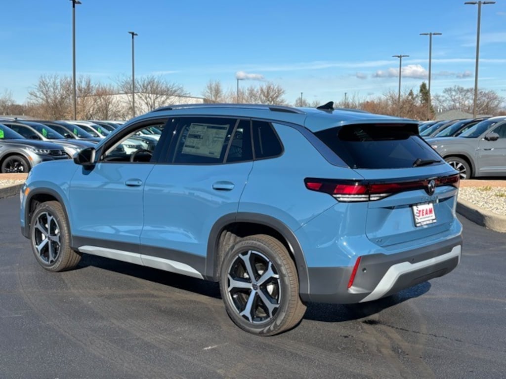 New 2026 Volkswagen Tiguan 2.0T SE SUV