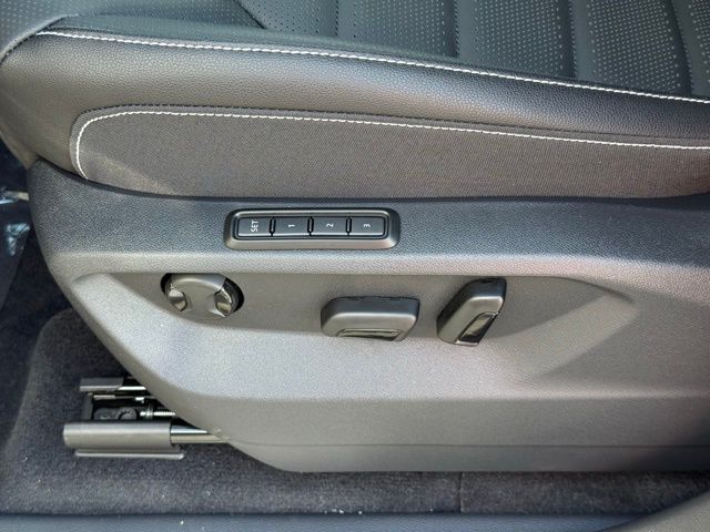 2026 Volkswagen Atlas Cross Sport SEL - Photo 9