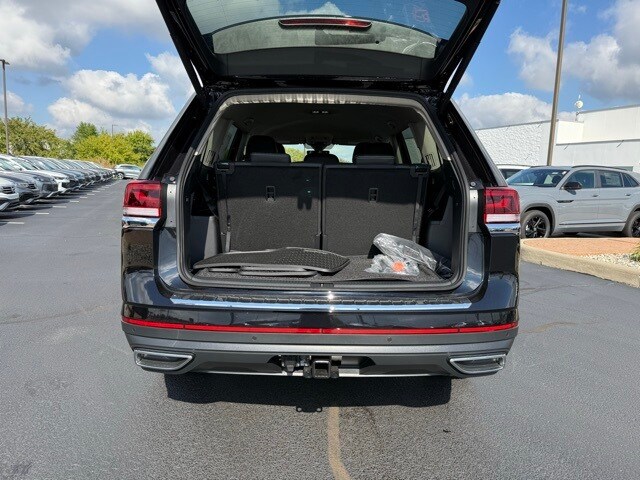 2026 Volkswagen Atlas SE Technology photo 3