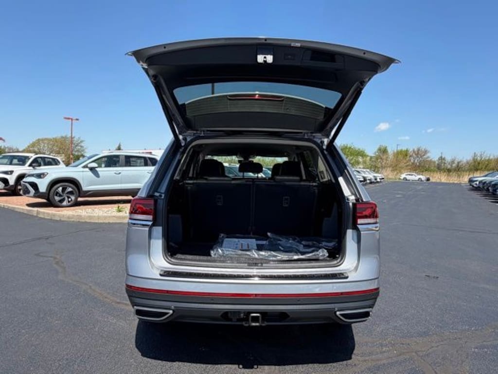 New 2026 Volkswagen Atlas 2.0T SE w/Technology SUV