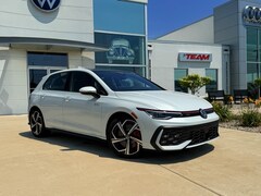 2025 Volkswagen Golf GTI 2.0T SE Hatchback