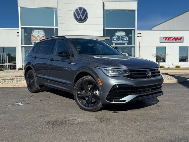 2024 Volkswagen Tiguan 2.0T SE R-Line Black
