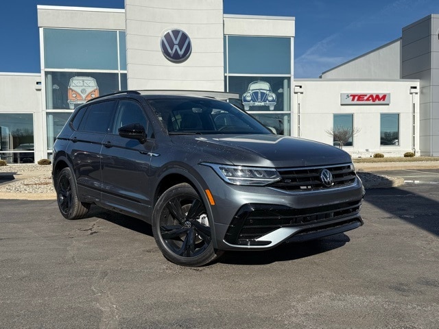 2024 Volkswagen Tiguan 2.0T SE R-Line Black