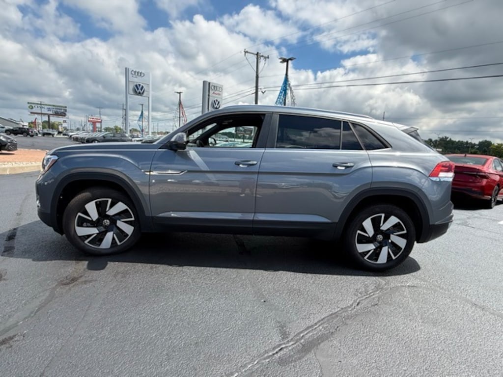 Certified 2025 Volkswagen Atlas Cross Sport 2.0T SE w/Technology SUV