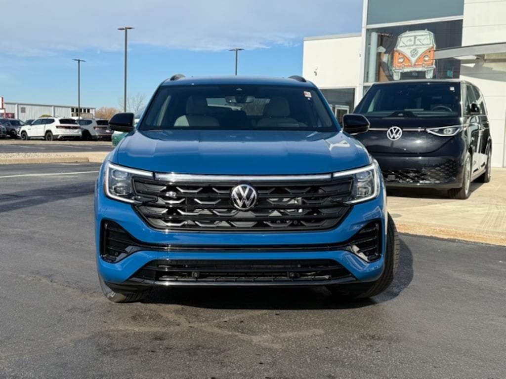 New 2026 Volkswagen Atlas Cross Sport 2.0T SEL R-Line Black SUV