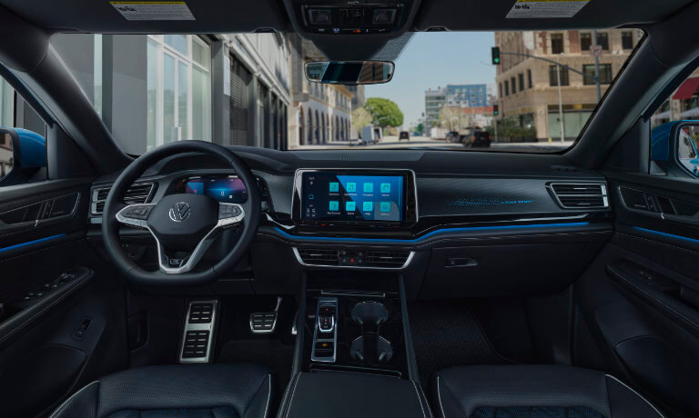 2026VW-AtlasCrossSport-InteriorFrontSeatsAndDashboard
